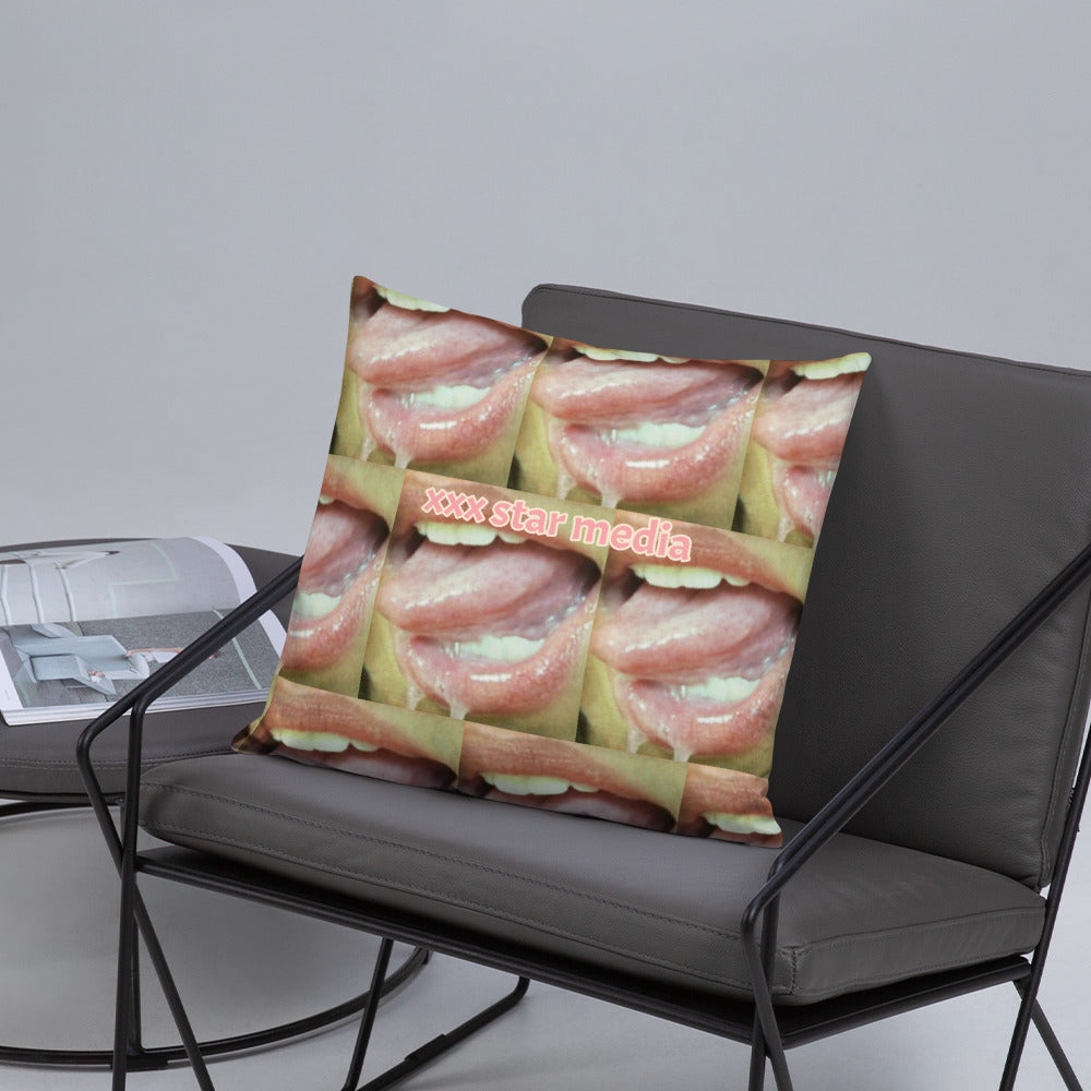 Basic Pillow